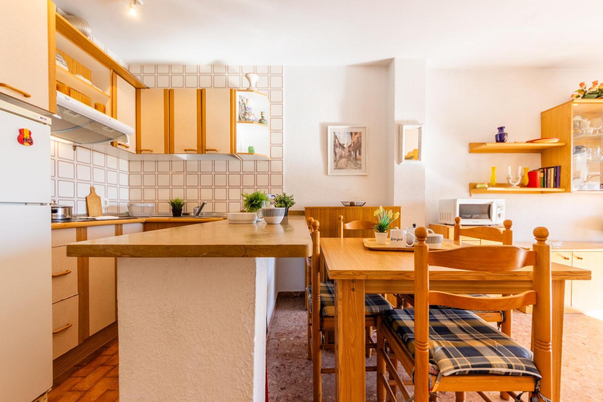Apartamentos Atlas IV Салоу Екстериор снимка